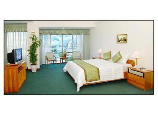 Bamboo Green Central Hotel 