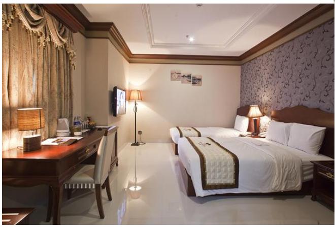 Dear Ms. Linh,  Em gửi chị UNC thanh toán tiền phòng booking trên, số tiền 1.260.000 VND  Đính kèm là THÔNG TIN XUẤT HÓA ĐƠN, sau khi khách check out chị vui lòng xuất hóa đơn giúp em nhé.  Khi nào nhận được tiền trong tài khoản thì chị báo em biết nhé.  Cảm ơn chị nhiều lắm.