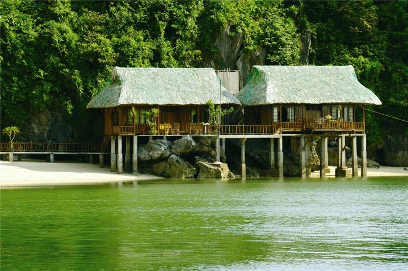 Cát Bà Sandy Beach Resort 