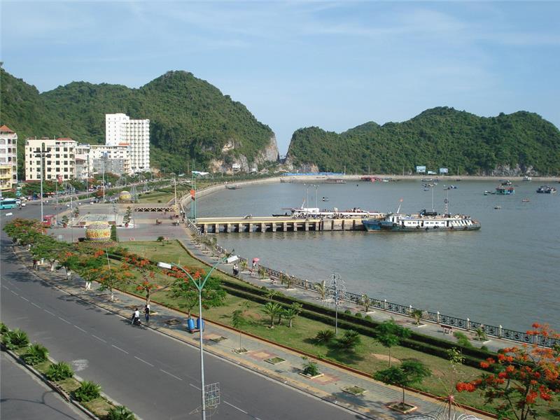 Khách sạn Hùng Long