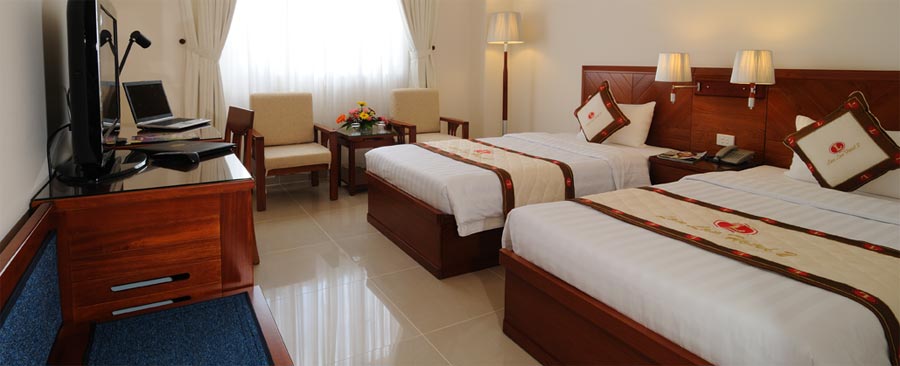 LanLan Hotel 2